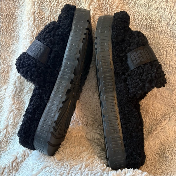 🔥 UGG Fluffita Black Sherpa Platform Slides Clogs Slipper 9 - Picture 3 of 6